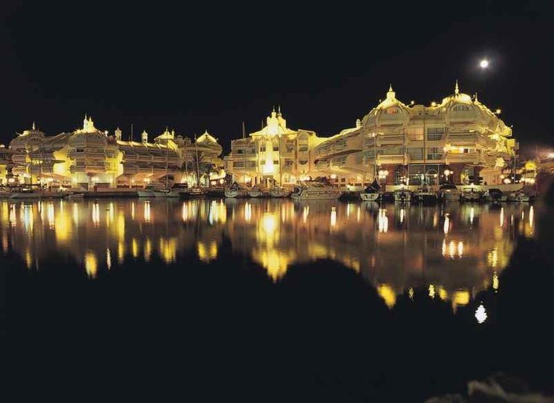 Puerto Marina Palace Benalmádena Buitenkant foto